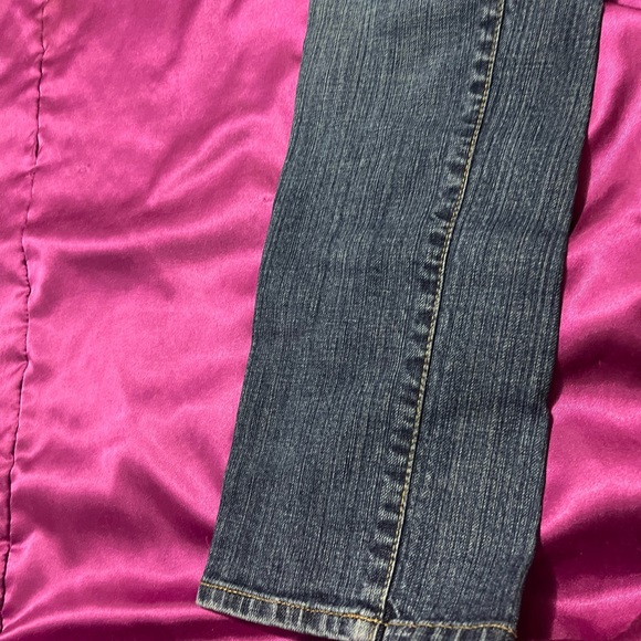 Sarah Jessica Parker’s Brand “Bitten Jeans” NWOT. - Picture 6 of 7